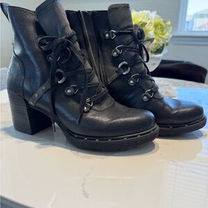 Black Lace-Up Block Heel Ankle Boots - Women